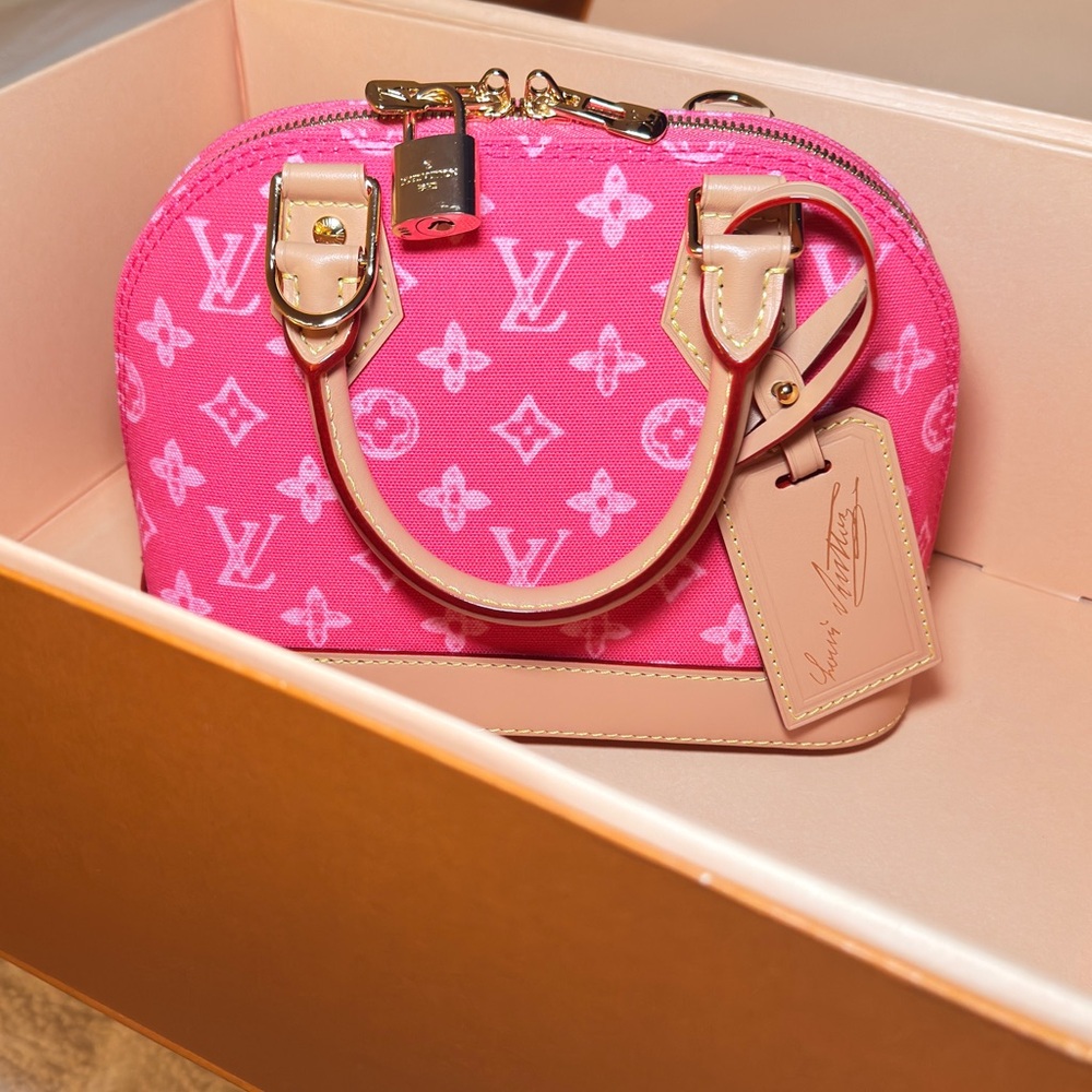 NIB Louis Vuitton Pink Alma BB 130 year Anniversary Monogram Handbag SOLD OUT! - Picture 4 of 10